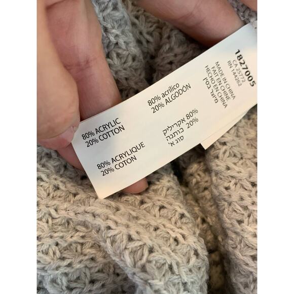 Black Tape gray honeycomb knit v neck long sleeves sweater size Small - Picture 9 of 11